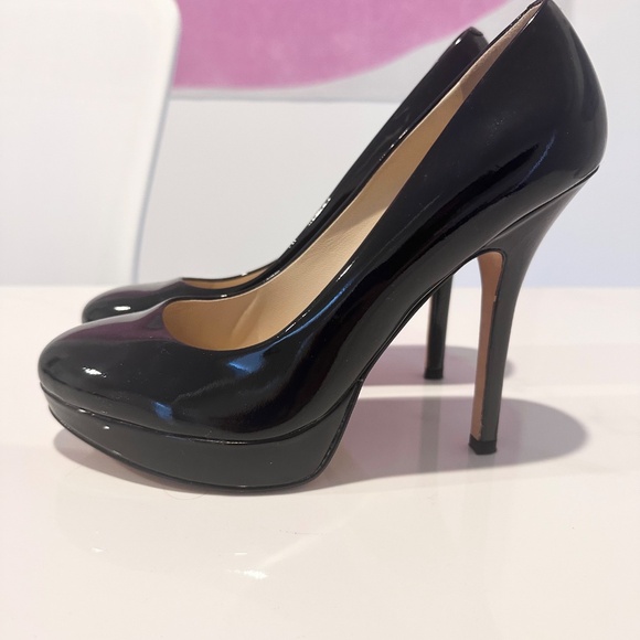 $200 JOAN & DAVID FLIPP Black Patent Leather Designer Platform Pumps 7 - Picture 1 of 7